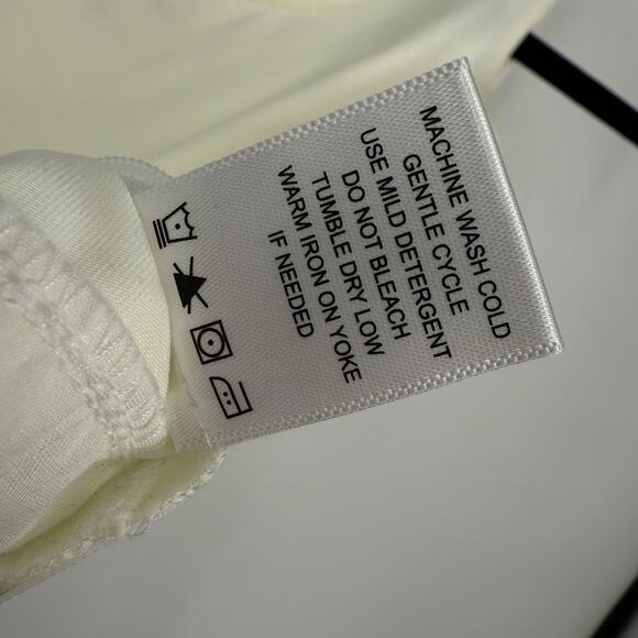 Skinny Shirt Sleeveless Layering Blouse Womens size Small White Slimming NEW - Picture 11 of 14